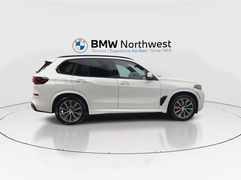 New 2026 BMW X5 xDrive50e w/ Executive Package image 4