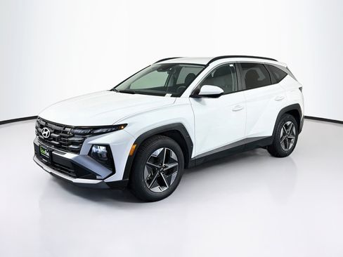 Used 2025 Hyundai Tucson SEL FWD image 3