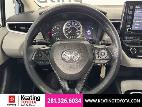 Used 2022 Toyota Corolla LE FWD image 28