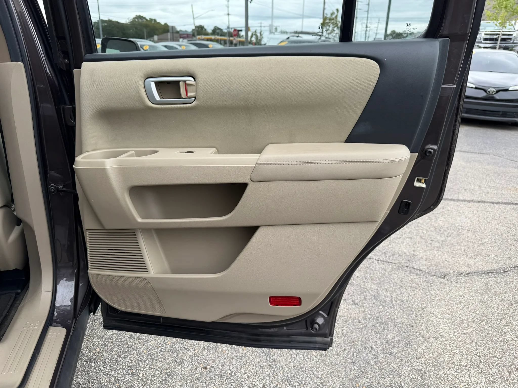 Used 2012 Honda Pilot LX image 31