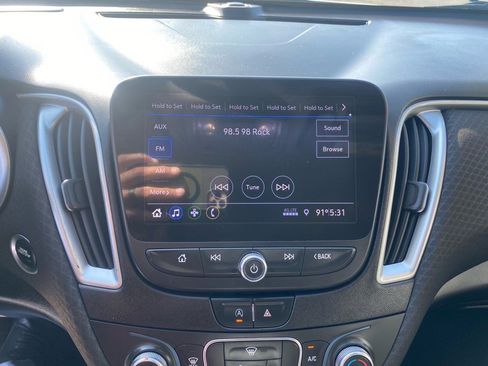 Used 2020 Chevrolet Malibu LS w/ Driver Confidence Package II image 21