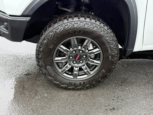 New 2026 GMC Sierra 1500 AT4X AWD/4WD image 9