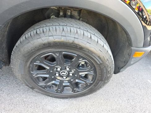 Used 2025 Ford Bronco Sport Badlands AWD/4WD image 5