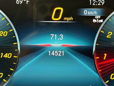 Used 2023 Mercedes-Benz GLB 250 image 11