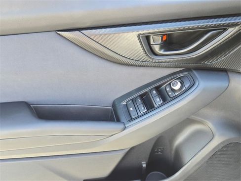 Used 2023 Subaru Crosstrek 2.0i Premium image 24