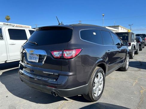 Used 2016 Chevrolet Traverse LTZ FWD image 2