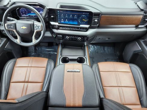 Used 2024 Chevrolet Silverado 3500 High Country AWD/4WD image 10
