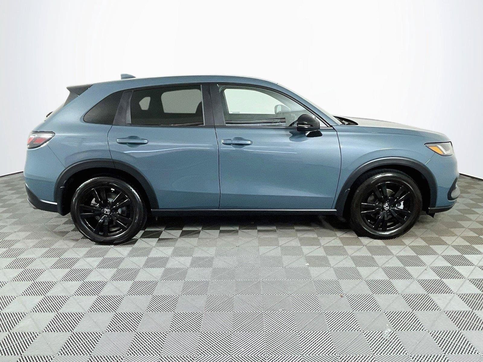 Certified 2027 Honda HR-V Sport image 12