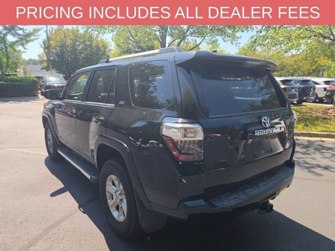Used 2020 Toyota 4Runner SR5 AWD/4WD image 12