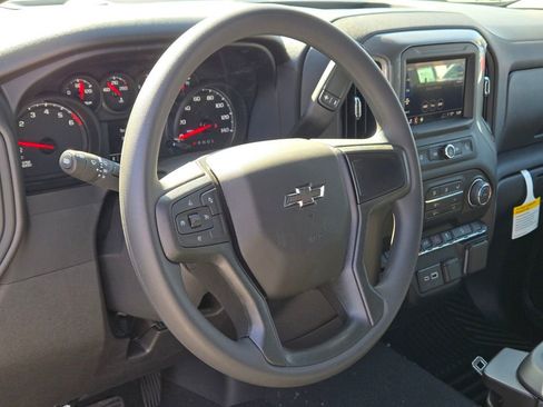 New 2026 Chevrolet Silverado 1500 Custom Trail Boss AWD/4WD image 10