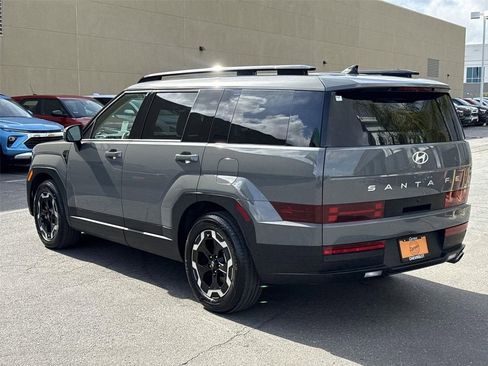 Used 2025 Hyundai Santa Fe SEL AWD/4WD image 5