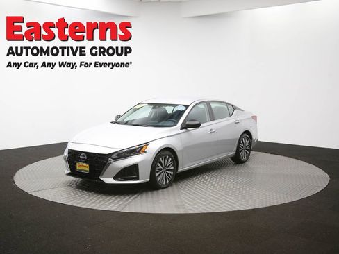 Used 2024 Nissan Altima 2.5 SV image 53
