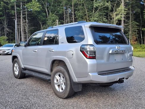 Used 2024 Toyota 4Runner SR5 image 11