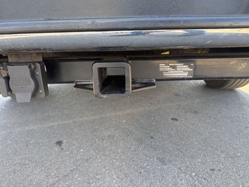 Used 2017 Chevrolet Express 3500 LT w/ LT Preferred Equipment Group image 5