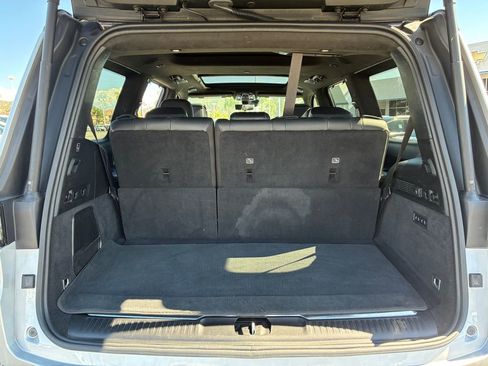 Used 2024 Jeep Grand Wagoneer Series II w/ Quick Order Packagew 28T image 17