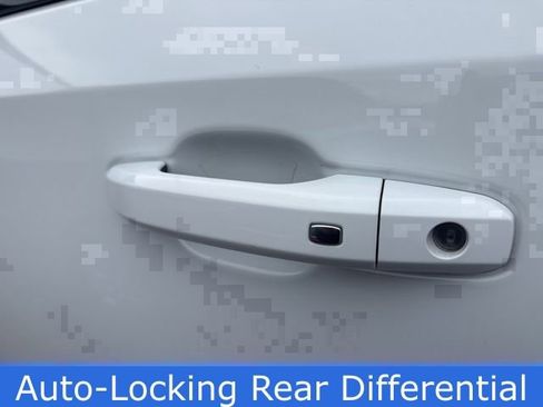 Used 2024 GMC Sierra 1500 AT4 w/ Technology Package image 28