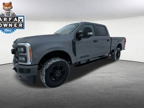Used 2023 Ford F250 XL w/ STX Appearance Package image 5