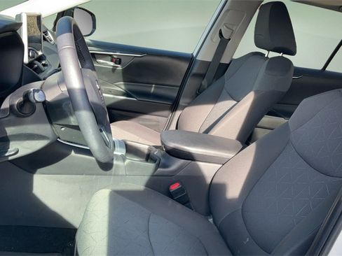 Used 2023 Toyota RAV4 XLE image 16