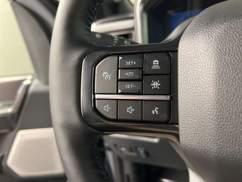 New 2026 Ford F250 Platinum image 19