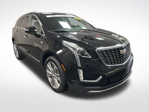 Certified 2025 Cadillac XT5 Premium Luxury image 8