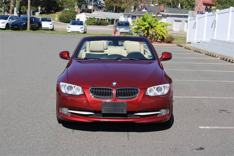 Used 2012 BMW 328i Convertible RWD image 2