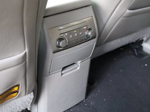 Used 2013 Toyota Highlander SE AWD/4WD image 20
