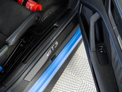Used 2024 Porsche 911 GT3 RWD image 21
