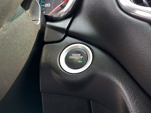 Certified 2018 Chevrolet Equinox LT FWD image 22