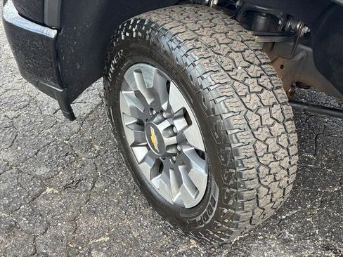 Used 2023 Chevrolet Silverado 2500 Custom w/ Custom Value Package image 27