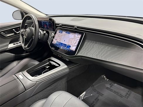 Used 2025 Mercedes-Benz E 450 4MATIC All-Terrain Wagon image 12