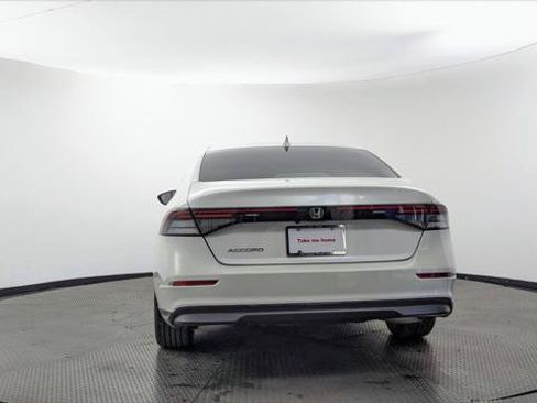 Used 2023 Honda Accord EX image 7