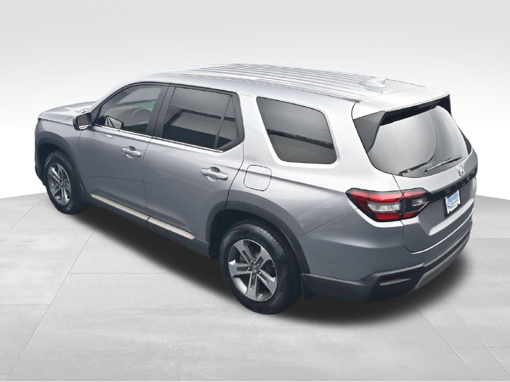 Used 2025 Honda Pilot EX-L image 47