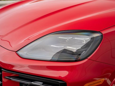 New 2026 Porsche Cayenne GTS image 30