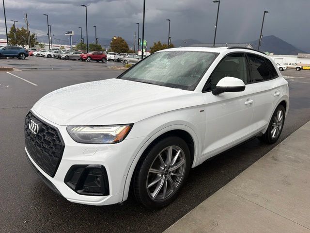 Used 2023 Audi Q5 e Prestige AWD/4WD image 3