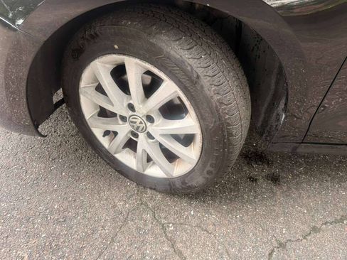 Used 2013 Volkswagen Jetta SE FWD image 9