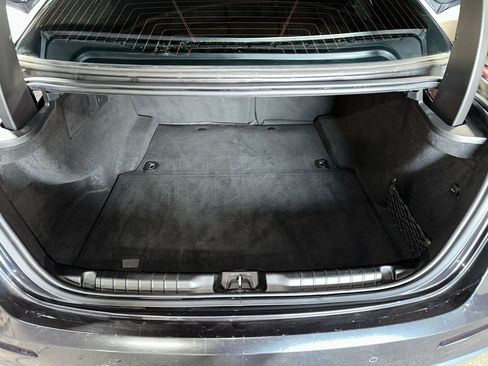 Used 2019 Maserati Ghibli GranSport image 37