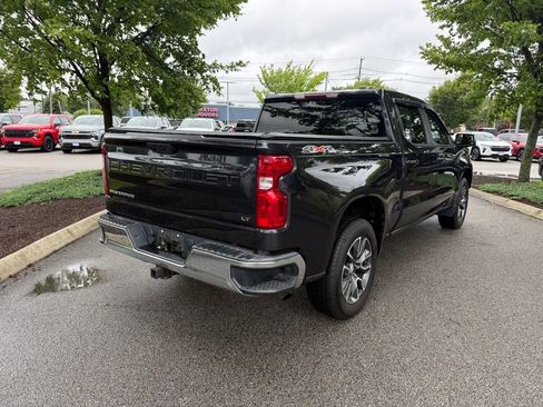 Used 2022 Chevrolet Silverado 1500 LT AWD/4WD image 5