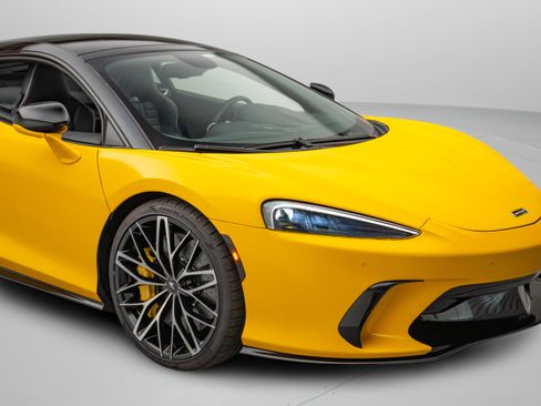 Used 2025 McLaren GTS RWD image 26