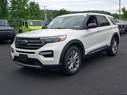 Certified 2023 Ford Explorer XLT w/ Equipment Group 202A AWD/4WD image 6