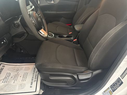 Used 2020 Kia Forte Sedan FWD image 30