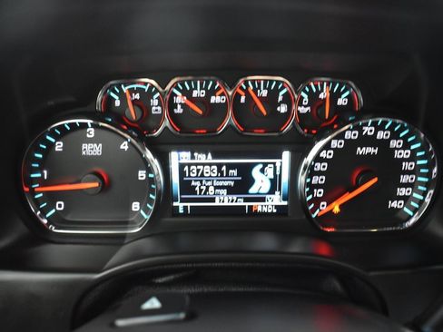 Used 2020 Chevrolet Tahoe LT w/ Luxury Package image 19