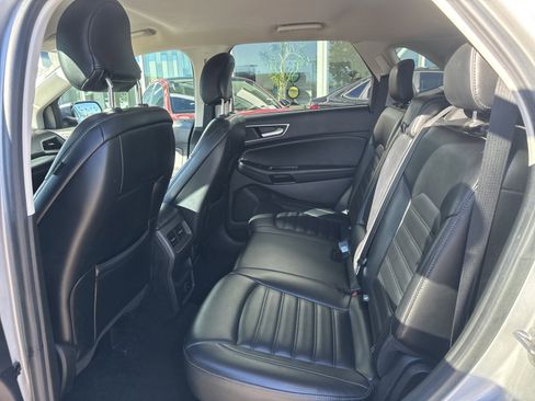 Used 2019 Ford Edge SEL w/ Equipment Group 201A image 17