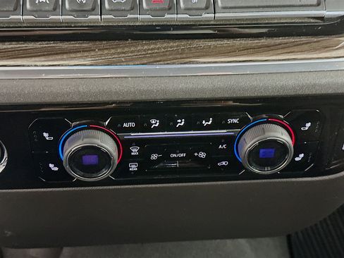 Used 2023 Chevrolet Silverado 1500 LT image 23