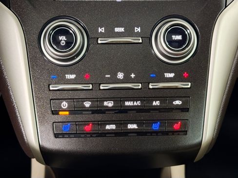 Used 2019 Lincoln MKC Reserve w/ MKC Climate Package AWD/4WD image 32