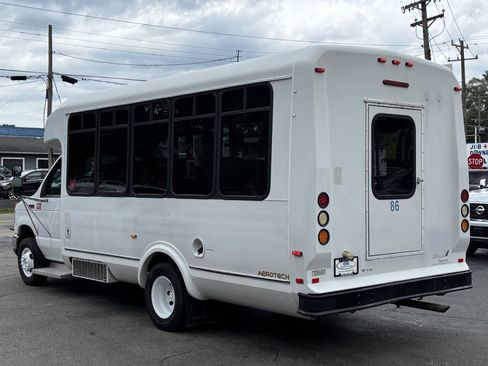 Used 2009 Ford E-450 and Econoline 450 RWD image 6