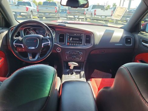 Used 2018 Dodge Charger R/T Scat Pack w/ Dynamics Package RWD image 12