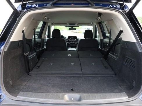 Certified 2025 Nissan Pathfinder SV AWD/4WD image 9