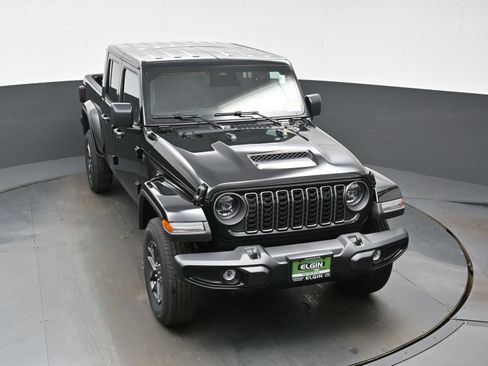 New 2026 Jeep Gladiator Sport AWD/4WD image 28