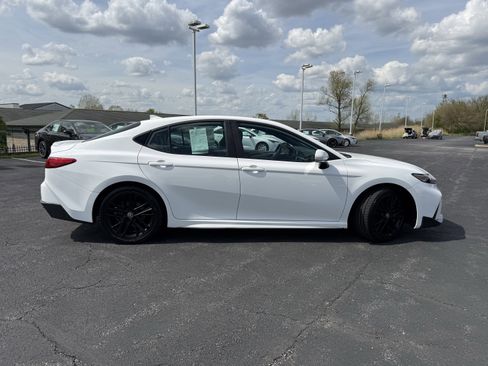 Certified 2025 Toyota Camry SE FWD image 10