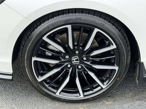 Certified 2025 Honda Accord Touring image 5
